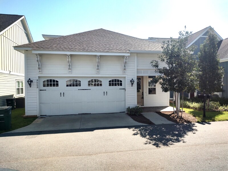 Primary Photo - 3553 Esplanade Way