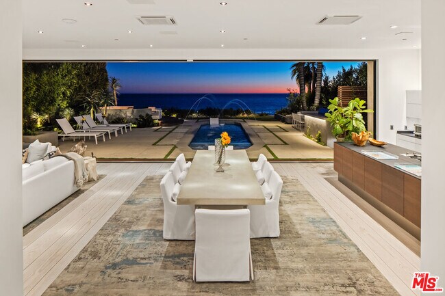 Foto del edificio - 32802 Pacific Coast Hwy