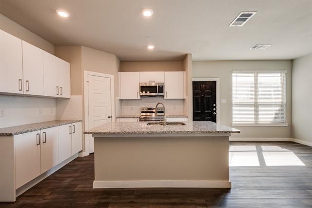 Building Photo - 716 Fallow Dr
