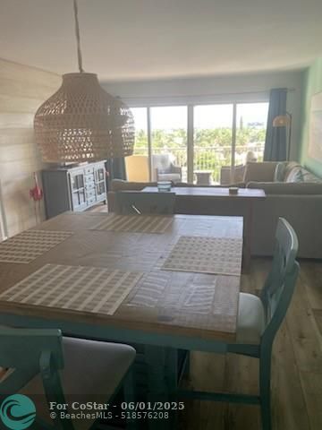 Foto del edificio - 1200 Hibiscus Ave
