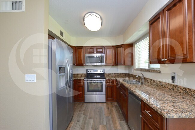 Foto del edificio - 729 E Laredo St