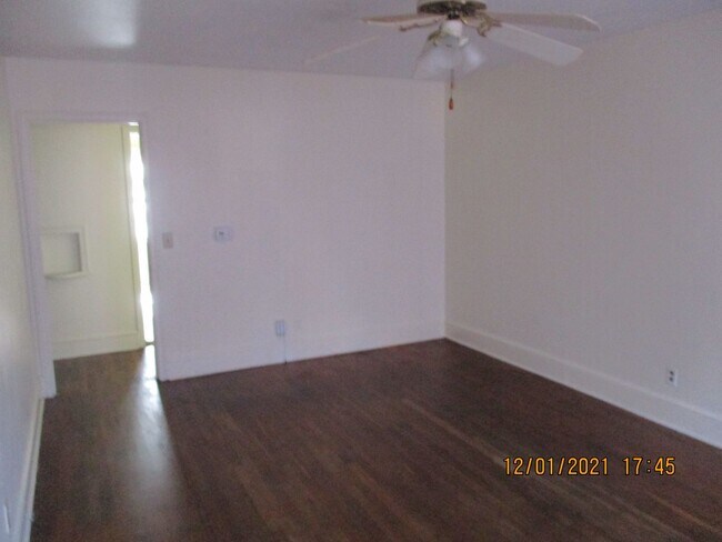 Foto del edificio - 1004 5th Ave