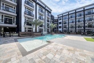 Building Photo - 5454 Washington Ave Building Photo - 5454 Washington Ave