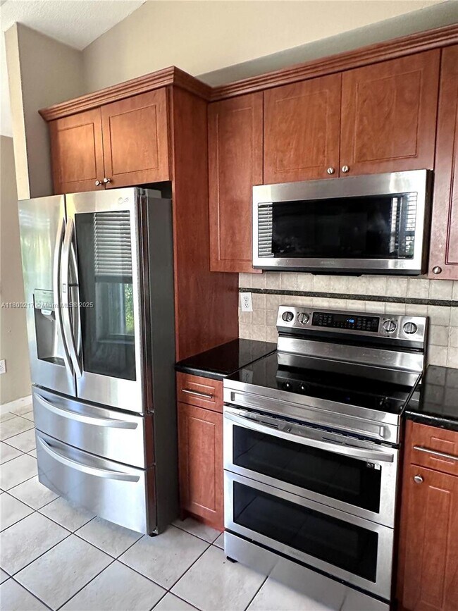 Foto del edificio - 491 NW 188th Ter