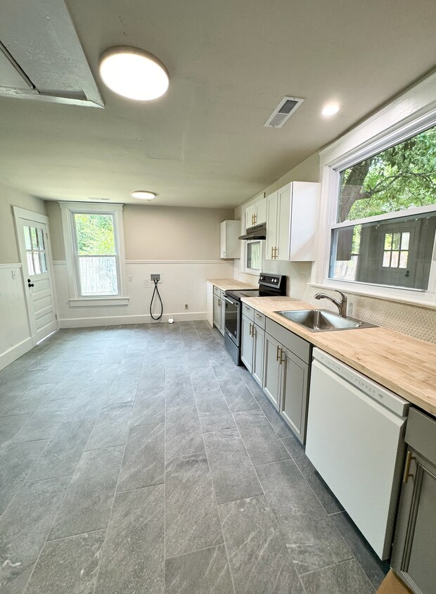 Foto principal - 305 Willard St