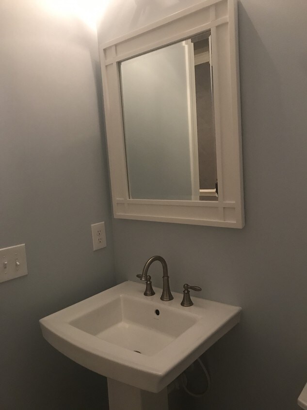 Foto principal - 380 Marshland Rd