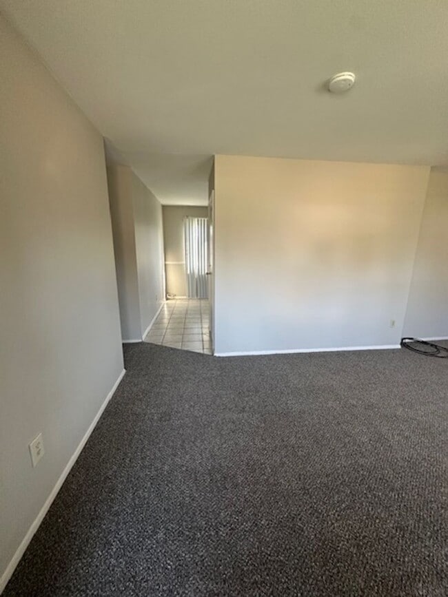 Building Photo - 2 Bedroom ranch with large backyard- Available now!