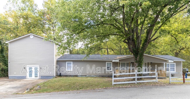 Building Photo - 770 Mahoney Rd