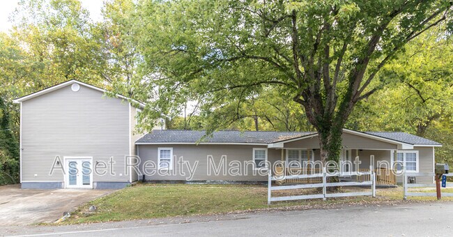 Foto del edificio - 770 Mahoney Rd