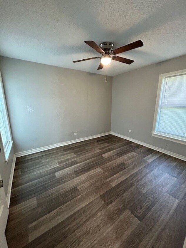 Primary Photo - Spacious 2 Bedroom