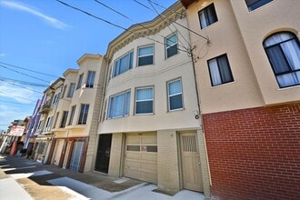 Building Photo - 566 21st Ave