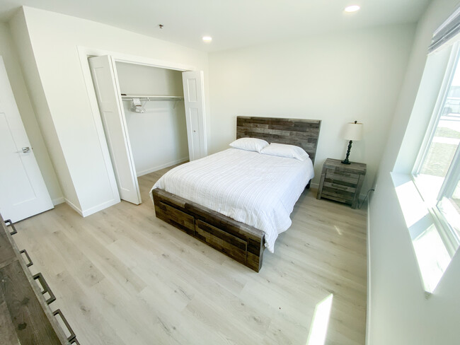 1 dormitorio - Nexus TownHomes