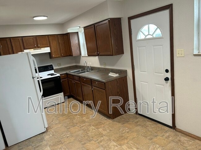 Building Photo - 1432 Virginia Ave