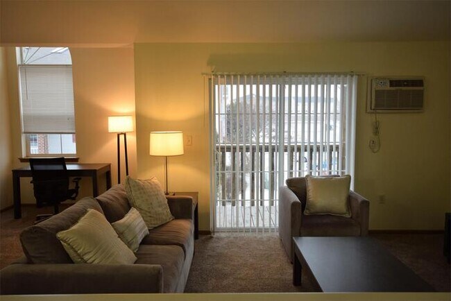 Foto del edificio - 2 Bed/1 Bath