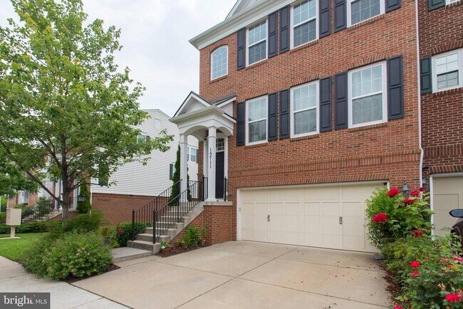 Building Photo - 15711 Quince Trace Terrace