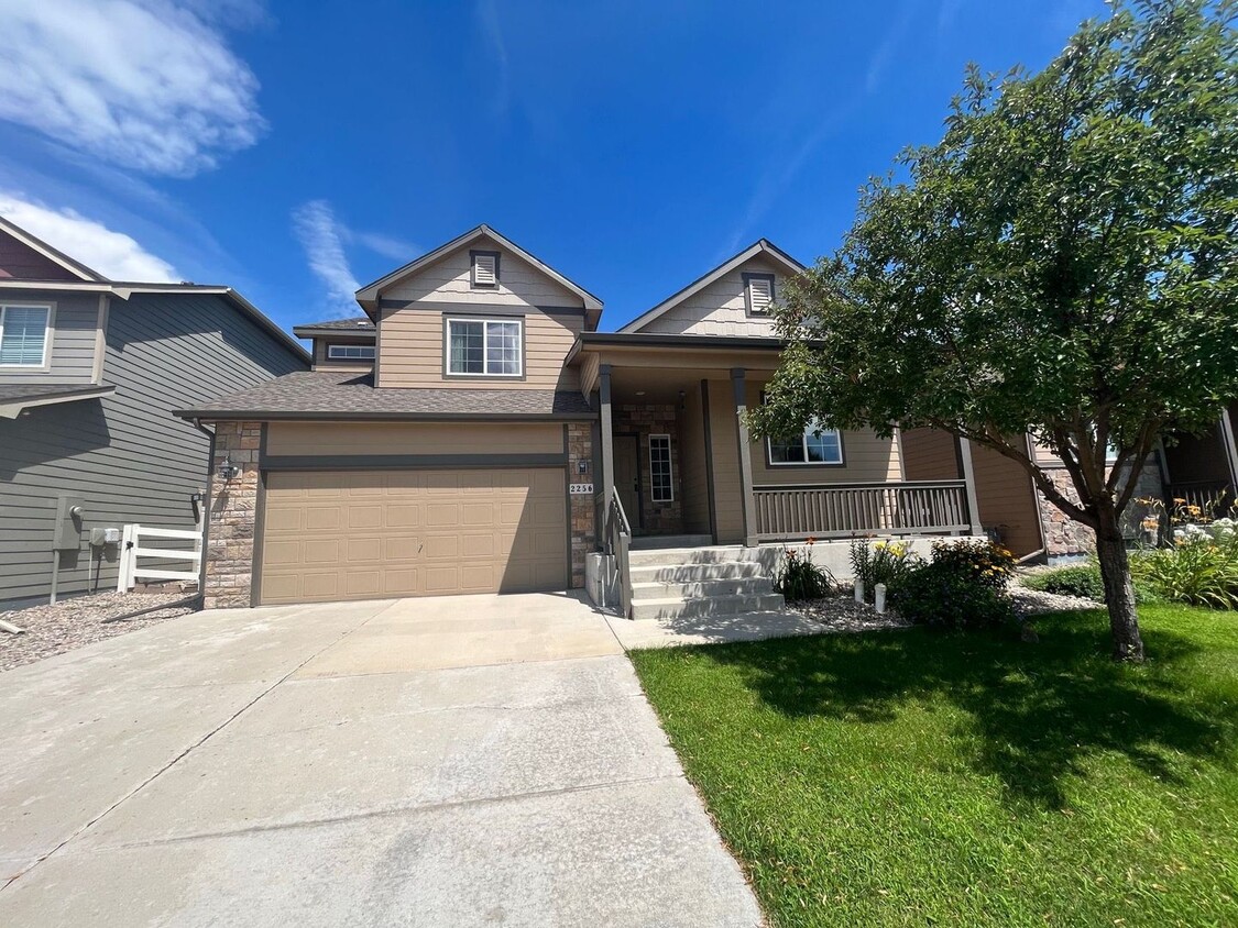 Foto principal - Beautiful Home in North Fort Collins