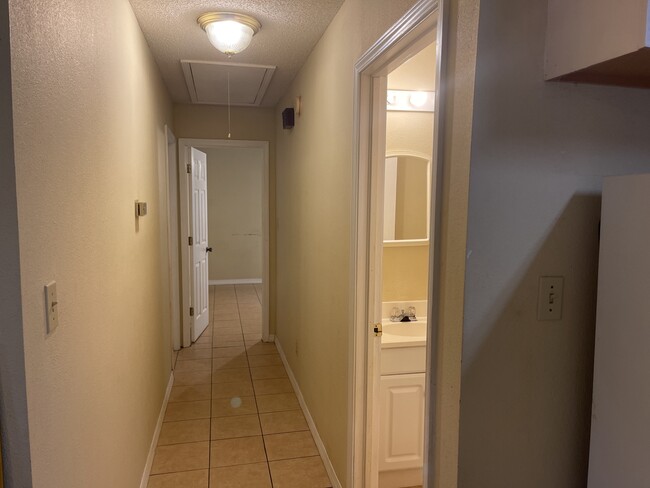 Foto del edificio - 1416 McHenry St