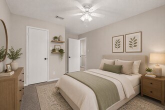 Building Photo - 14535 Misty Meadow Ln