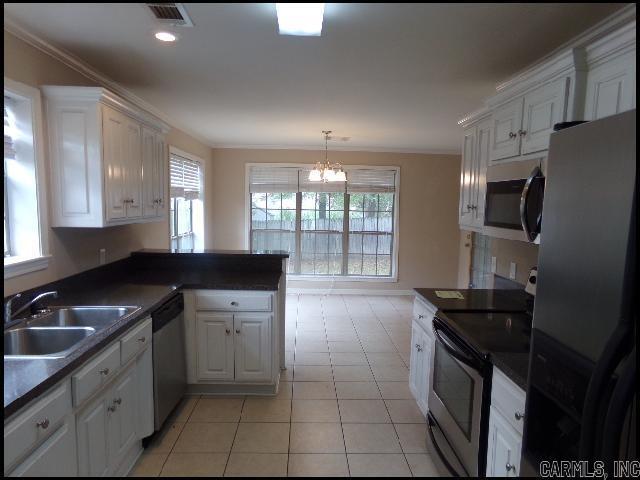 Foto del edificio - 303 Hidden Meadows Dr