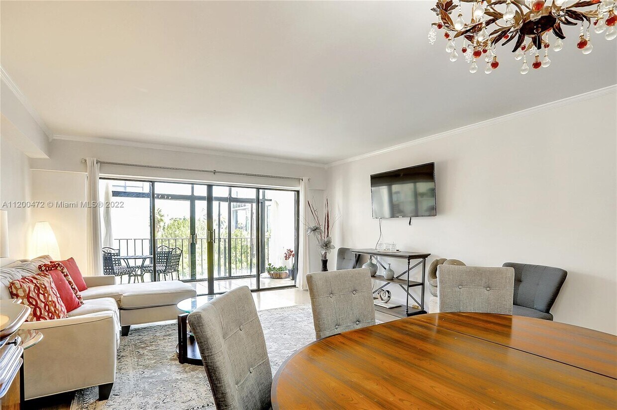 Foto principal - 575 Crandon Blvd
