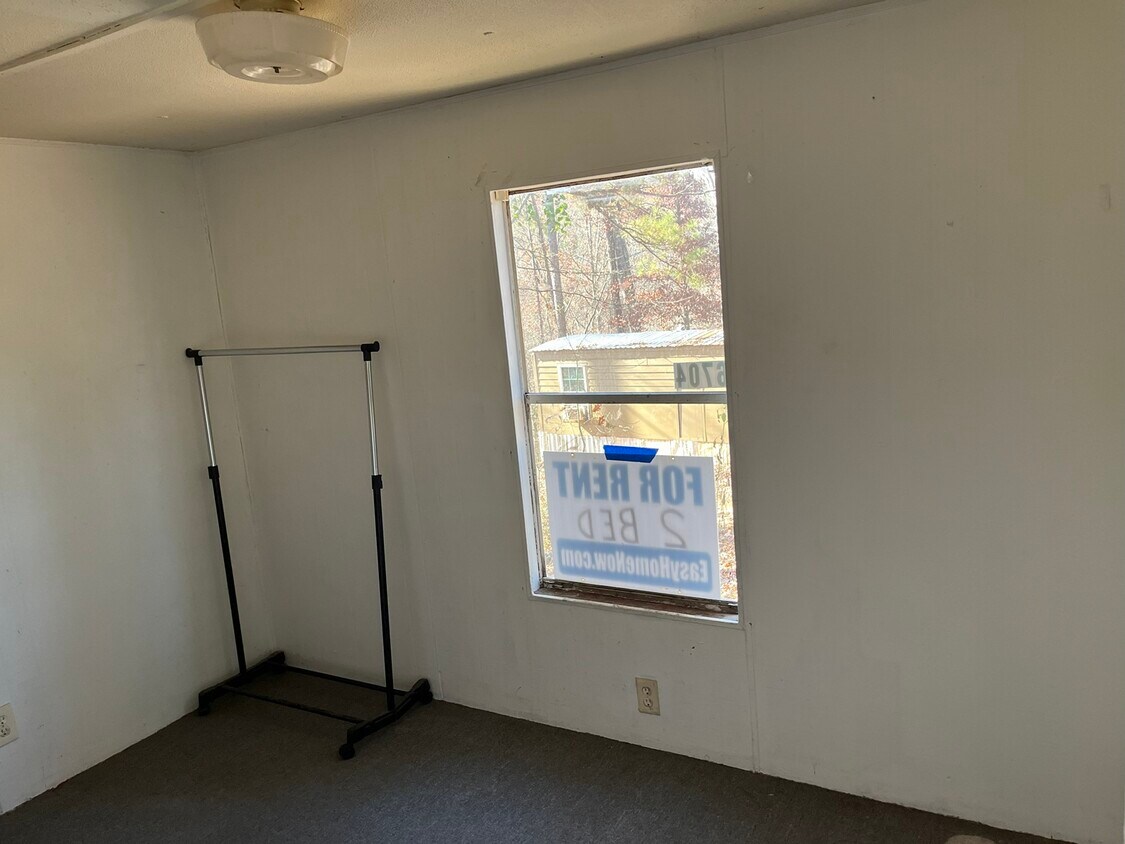 Foto del edificio - 6704 Skyview Dr SE