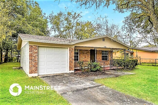 Foto del edificio - 5316 Arrowsmith Rd