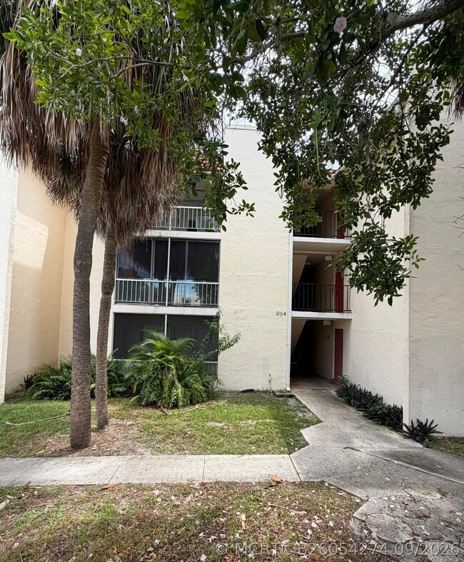 Building Photo - 604 NW 13th St