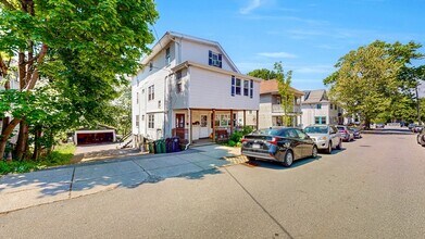 Building Photo - 29 Fifield St