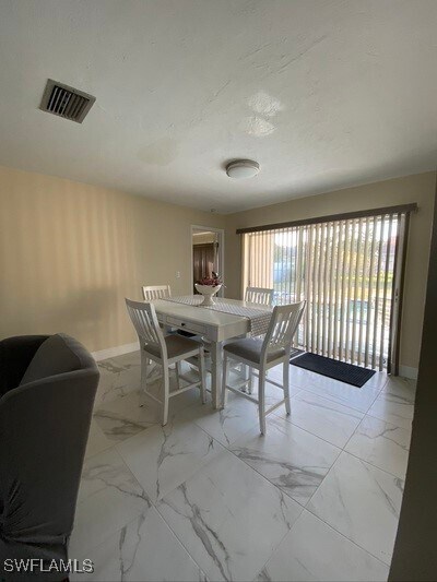 Foto del edificio - 102 SE 43rd Terrace