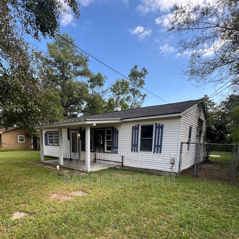 Foto principal - 1916 Dabney Dr
