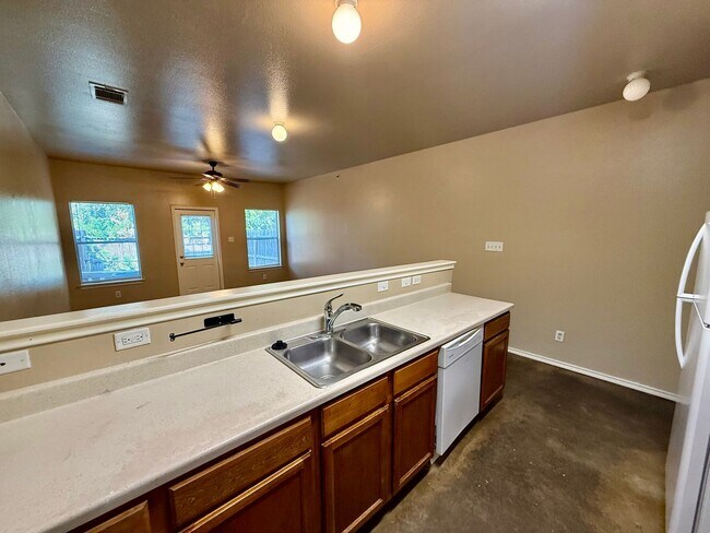 Building Photo - 10718 Mathom Landing