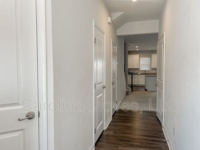 Foto del edificio - 415 Huntingdale Pl
