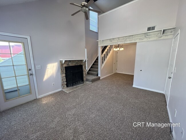 Building Photo - Beautiful 2 Bedroom, 2 Bathroom Condo in S...