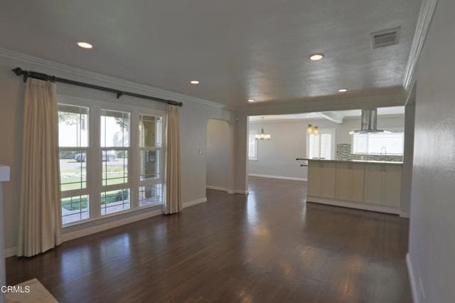 Building Photo - 529 N El Molino St