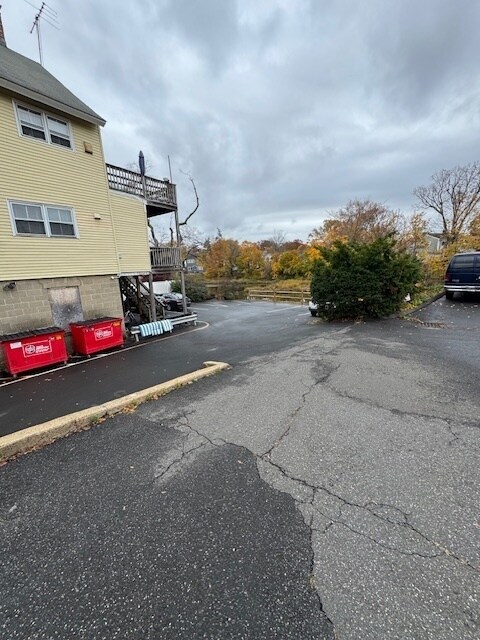 Building Photo - 265 East Ave