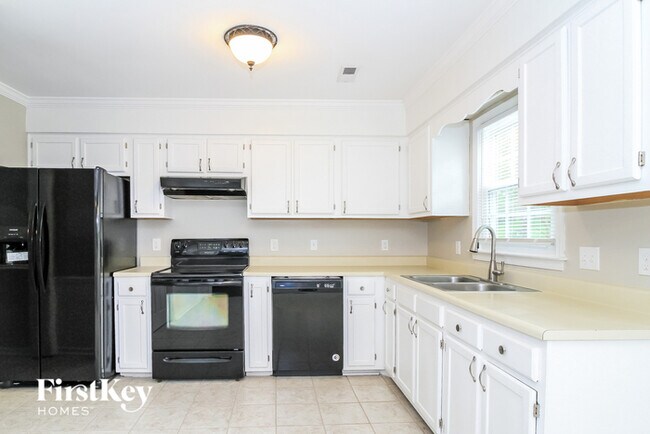 Foto del edificio - 521 Covington Ridge Rd