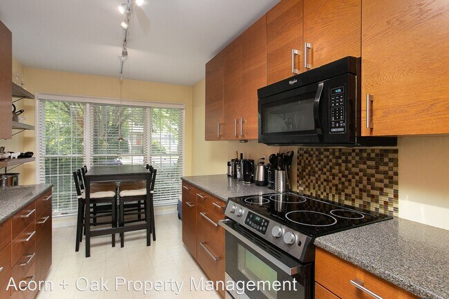 Foto del edificio - 3 br, 3.5 bath House - 108 Mallard Court
