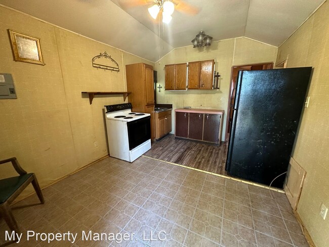 Building Photo - 2 br, 1 bath House - 459 E 71st Street