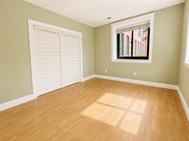 Building Photo - 150 Rumford Ave