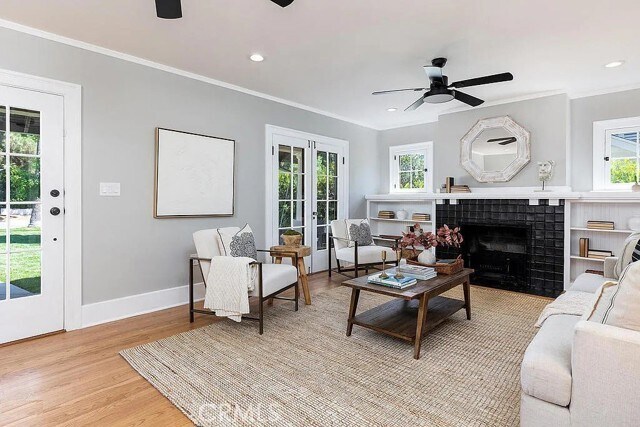 Building Photo - 977 N Hill St