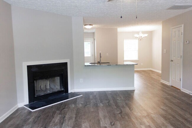Foto del edificio - Beautiful Durham Townhome For Rent