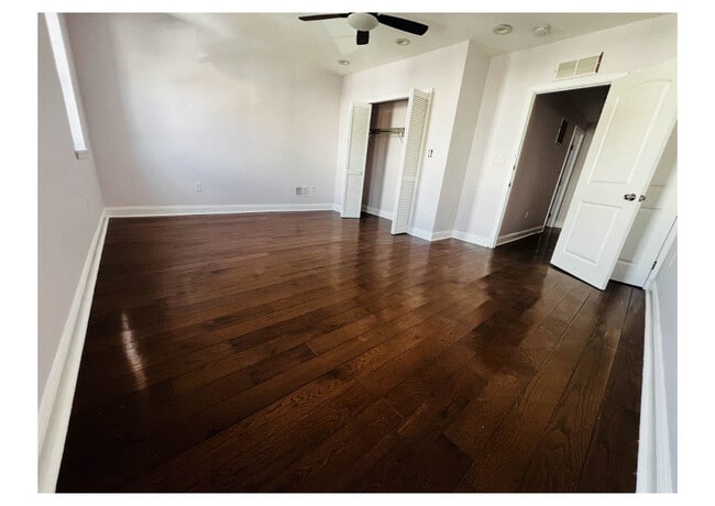 Foto del edificio - 3647 Richmond St