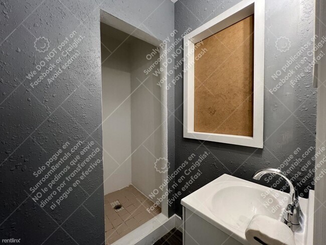 Foto del edificio - 1 br, 1 bath House - 710 Wyatt St