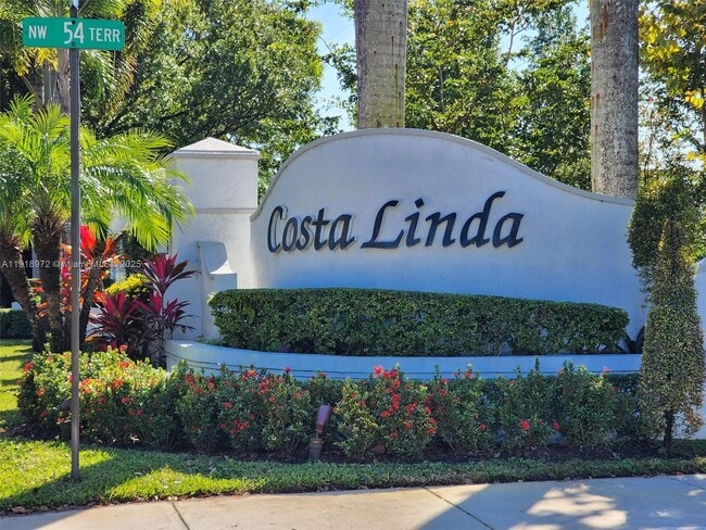 Foto del edificio - 5600 NW 107th Ave