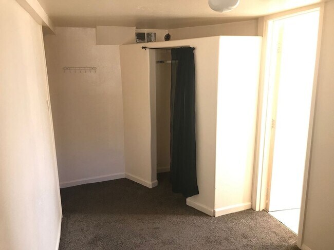 Foto del edificio - 630 E Boulder St