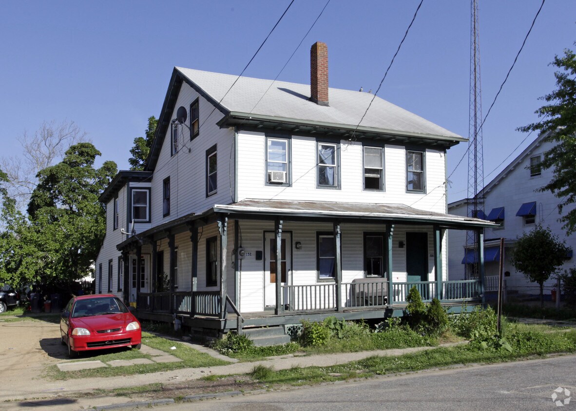 Primary Photo - 152-154 Walnut St