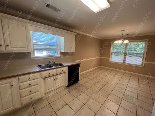 Building Photo - 93 Rosebud Cir