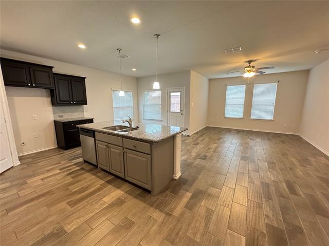 Building Photo - 1109 Pierz Dr
