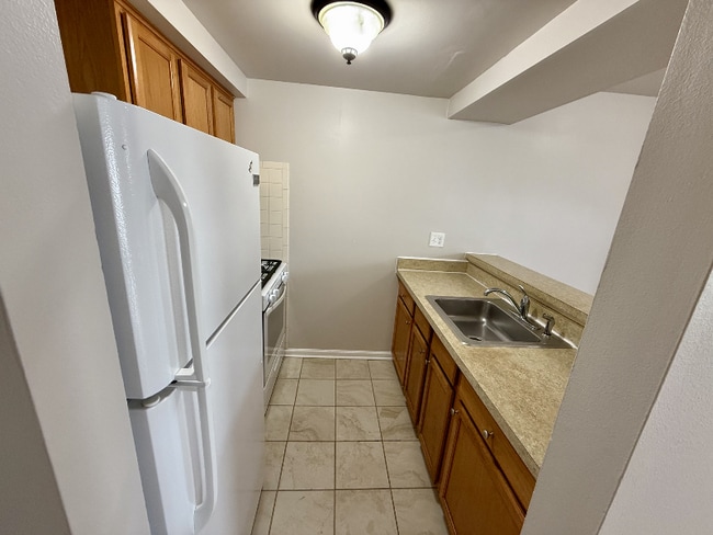 Building Photo - 35321 Turner Dr