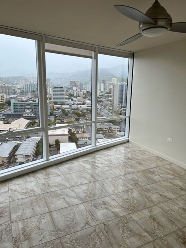 Foto del edificio - 1296 Kapiolani Blvd